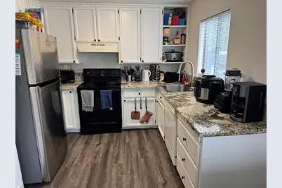 3043 Marshall Way, Sacramento, CA 95817 - Photo 3