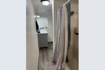 3043 Marshall Way, Sacramento, CA 95817 - Photo 9