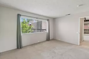 733 Woodside Ln E, Sacramento, CA 95825 - Photo 27