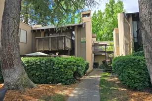 733 Woodside Ln E, Sacramento, CA 95825 - Photo 5