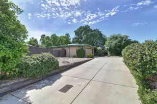 8700 Great Ct, Elk Grove, CA 95624 - Photo 7