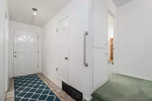 3058 Notre Dame Dr, Sacramento, CA 95826 - Photo 11