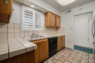 3058 Notre Dame Dr, Sacramento, CA 95826 - Photo 17