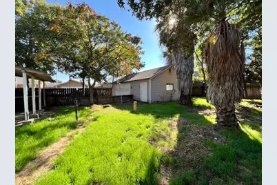 332 Hinkley Avenue, Oakdale, CA 95361 - Photo 27