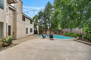 9223 Camden Lake Way, Elk Grove, CA 95624 - Photo 71