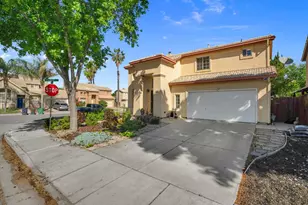 1977 Grove Ct, Tracy, CA 95376 - Photo 3