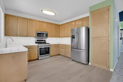 1977 Grove Court, Tracy, CA 95376 - Photo 15