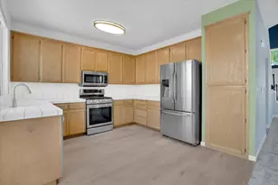 1977 Grove Ct, Tracy, CA 95376 - Photo 15