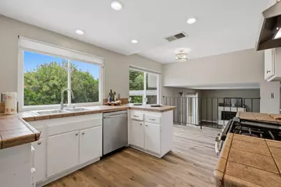 8008 Mesa Oak Way, Citrus Heights, CA 95610 - Photo 9