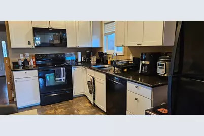 6955 S Land Park Drive, Sacramento, CA 95831 - Photo 25