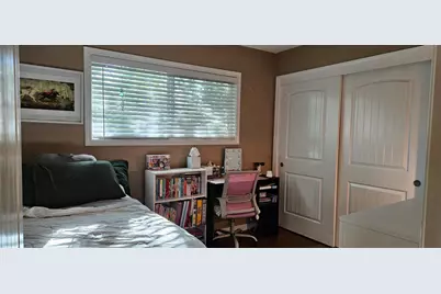 6955 S Land Park Drive, Sacramento, CA 95831 - Photo 35