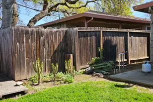 6955 S Land Park Dr, Sacramento, CA 95831 - Photo 17