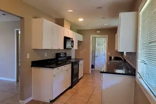 6955 S Land Park Dr, Sacramento, CA 95831 - Photo 3