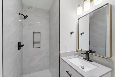 1117 Whitman Way, Modesto, CA 95351 - Photo 9