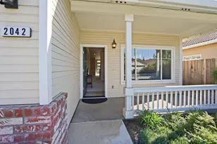 2042 Spring Blossom Ln, Turlock, CA 95382 - Photo 3
