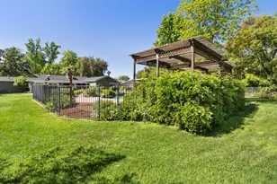 3410 W Country Club Ln, Sacramento, CA 95821 - Photo 73
