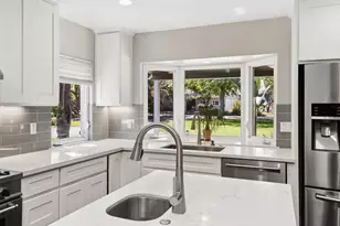 3410 W Country Club Ln, Sacramento, CA 95821 - Photo 3