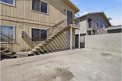 230 N 4th Avenue, Oakdale, CA 95361 - Photo 3