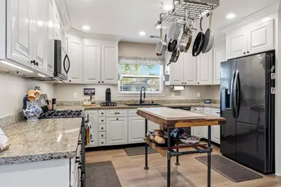 33 E Pine, Stockton, CA 95204 - Photo 11