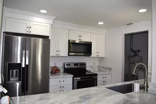 6844 Sandrock Way, Sacramento, CA 95828 - Photo 7