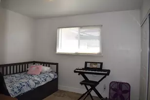 6844 Sandrock Way, Sacramento, CA 95828 - Photo 13