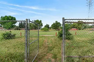 49 Waterglen Cir, Sacramento, CA 95826 - Photo 37