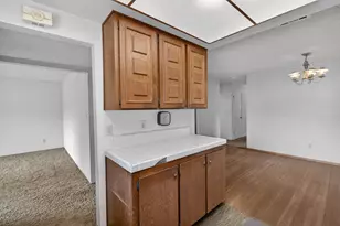 49 Waterglen Cir, Sacramento, CA 95826 - Photo 31