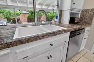 1909 Chelwood Way, Modesto, CA 95355 - Photo 17