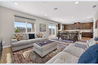 2049 Borealis Circle, Roseville, CA 95747 - Photo 5