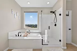 2049 Borealis Cir, Roseville, CA 95747 - Photo 19