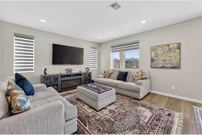 2049 Borealis Circle, Roseville, CA 95747 - Photo 3