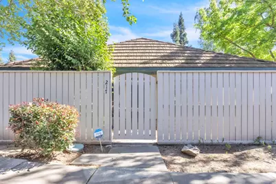 217 Roundtree Court, Sacramento, CA 95831 - Photo 19