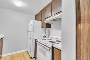 217 Roundtree Ct, Sacramento, CA 95831 - Photo 11