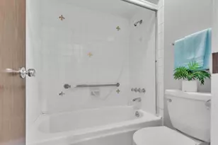 217 Roundtree Ct, Sacramento, CA 95831 - Photo 15