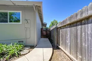 5824 Hesper Way, Carmichael, CA 95608 - Photo 19