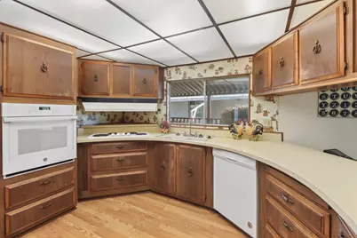 Bentley Avenue, Sacramento, CA 95823 - Photo 15