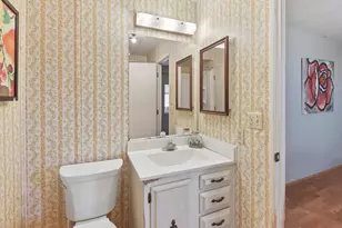 Bentley Ave, Sacramento, CA 95823 - Photo 33