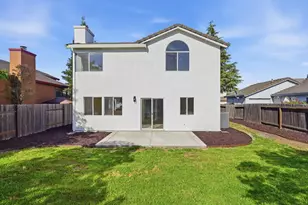 8916 Mandalay Way, Elk Grove, CA 95624 - Photo 45