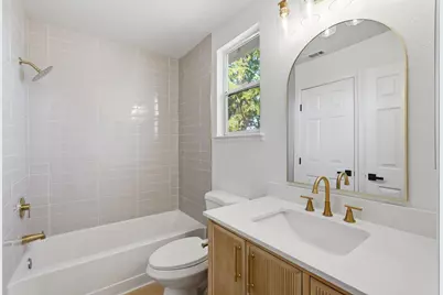 8916 Mandalay Way, Elk Grove, CA 95624 - Photo 39