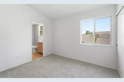 8916 Mandalay Way, Elk Grove, CA 95624 - Photo 37