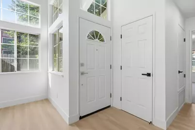 8916 Mandalay Way, Elk Grove, CA 95624 - Photo 7