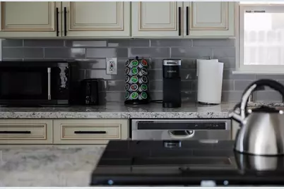 8942 Alderson Avenue, Sacramento, CA 95826 - Photo 9