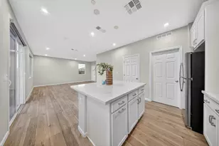 9476 Del Seis Dr, Sacramento, CA 95829 - Photo 9