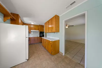 1600 Thorsen Avenue, Modesto, CA 95355 - Photo 9