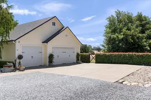 4558 Country View Ct, Cool, CA 95614 - Photo 9