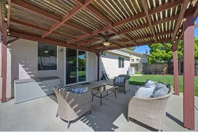 9226 Lucchesi Drive, Sacramento, CA 95829 - Photo 35