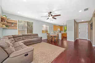 9226 Lucchesi Dr, Sacramento, CA 95829 - Photo 15