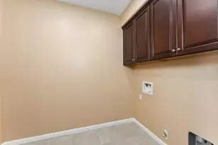 9583 Lomax Ct, Sacramento, CA 95829 - Photo 13