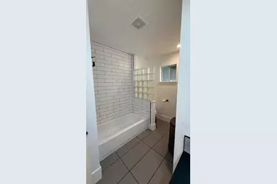 2041 Wally Ct, Modesto, CA 95350 - Photo 9