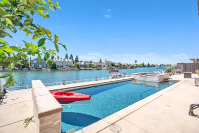 3251 Port Pacific Ln, Elk Grove, CA 95758 - Photo 9